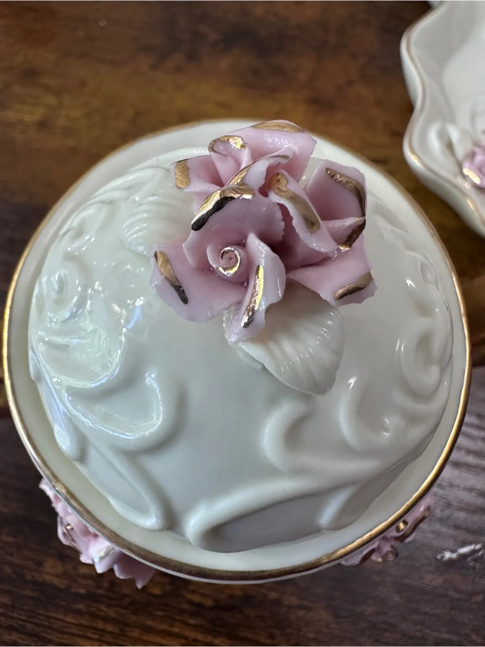 Vintage Cracker Barrel Ivory Porcelain 6 Pc Tea Set Raised Pink Roses Gold Trim